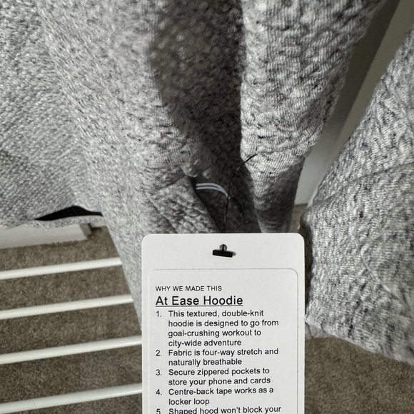 Lululemon at ease hoodie - Picture 4 of 4